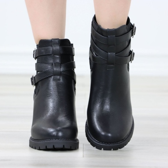 Black Block Heel Boots - Picture 6 of 9